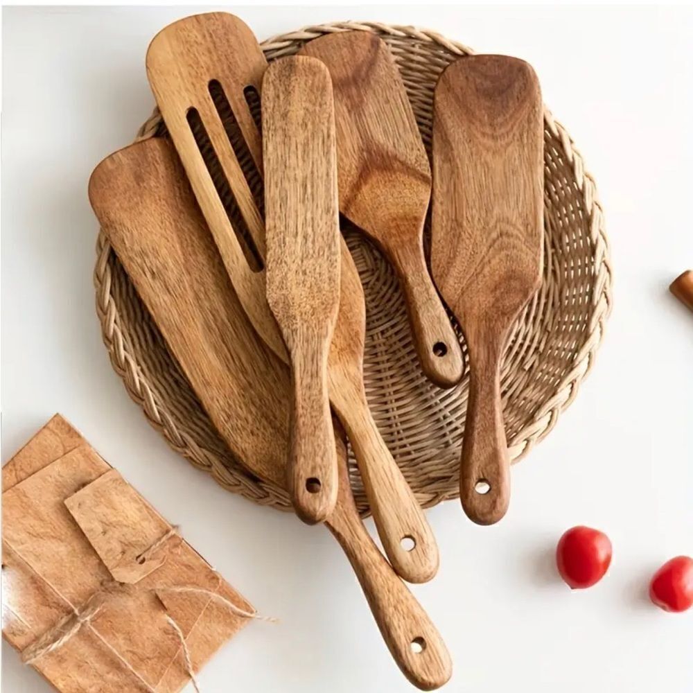 Brand new set of 5 wooden spurtles/utensils